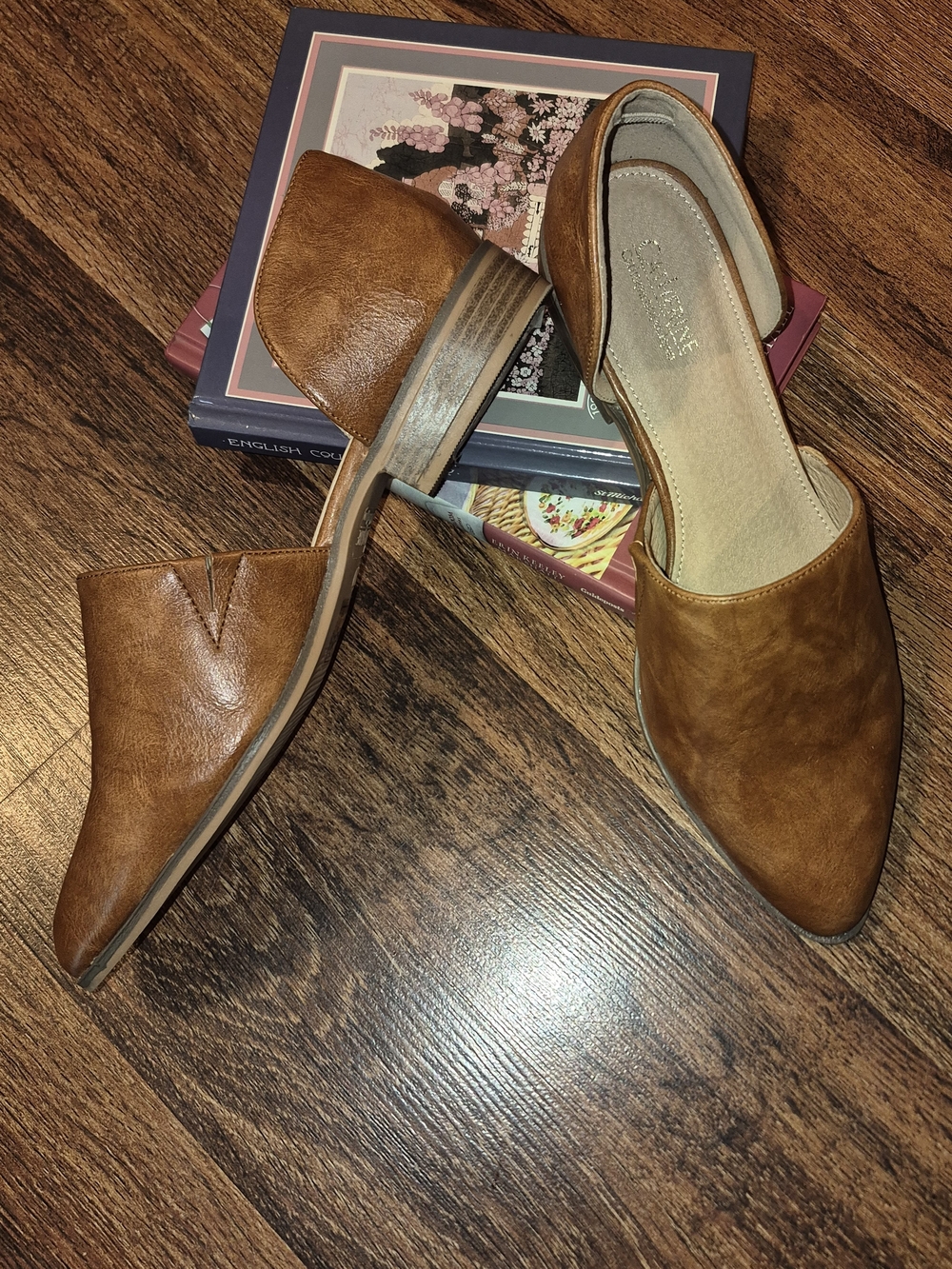 Catherine Malandrino Alaney Tan Pointed D'Orsay Flats Size 10 - Picture 4 of 5